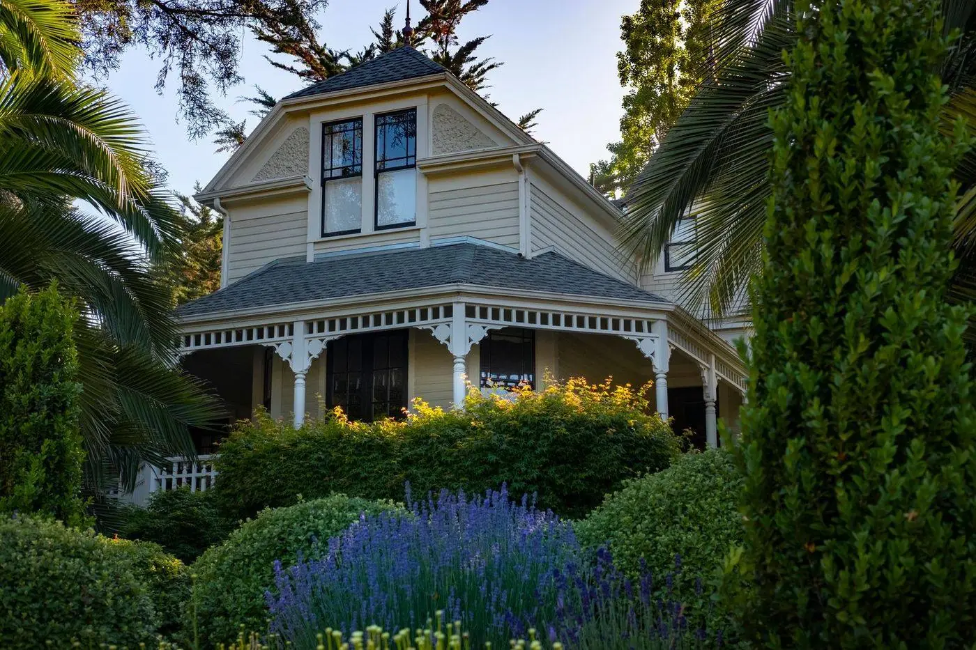 Victorian-era house with steep shingle roof and turret in South Amboy, New Jersey